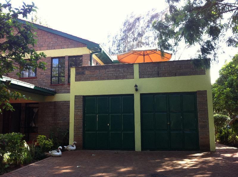 Milimani Backpackers Hostel ไนโรบี ภายนอก รูปภาพ